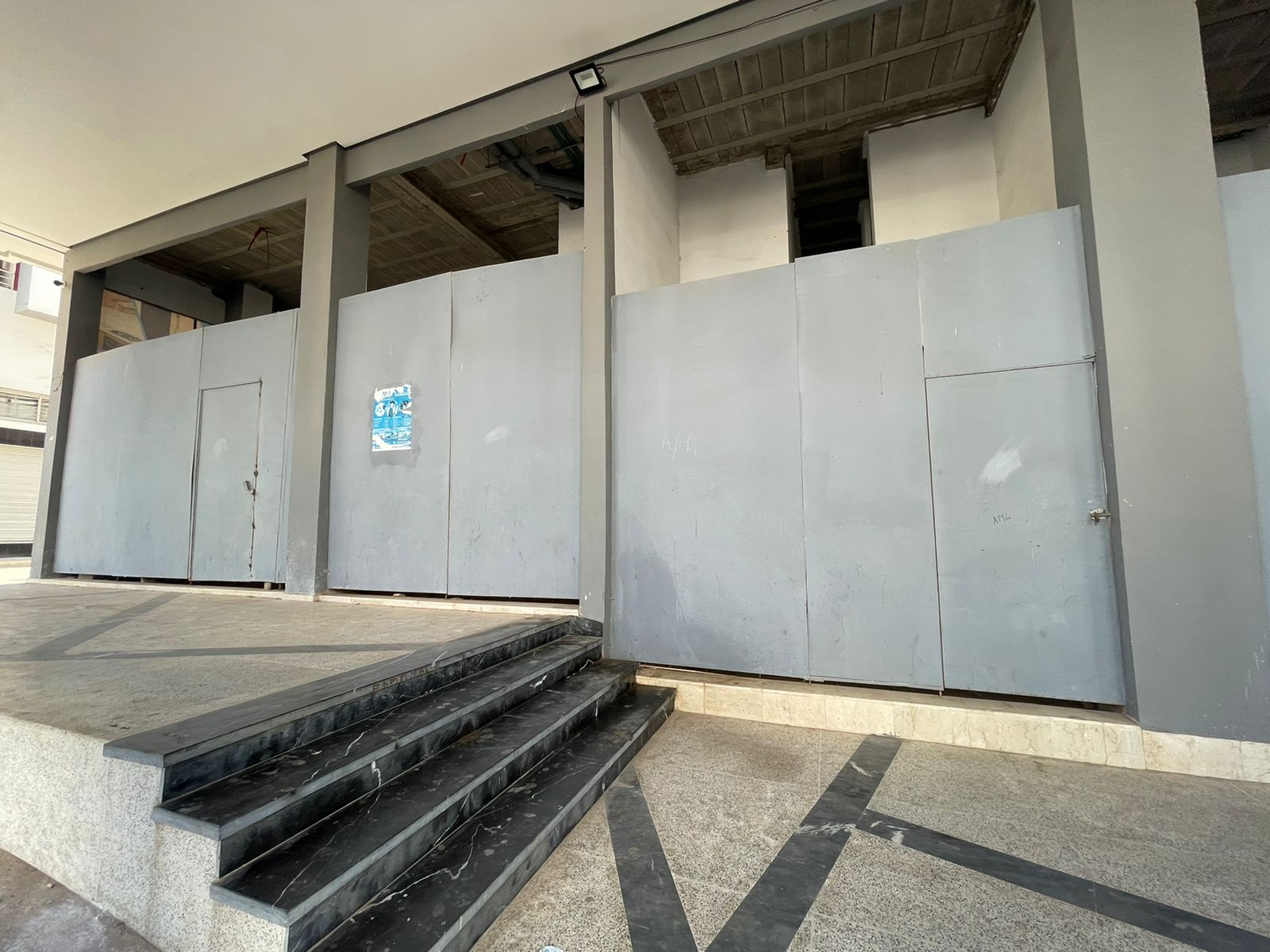 Locaux commerciaux à vendre sur un grand boulevard au quartier Errahma à Casablanca