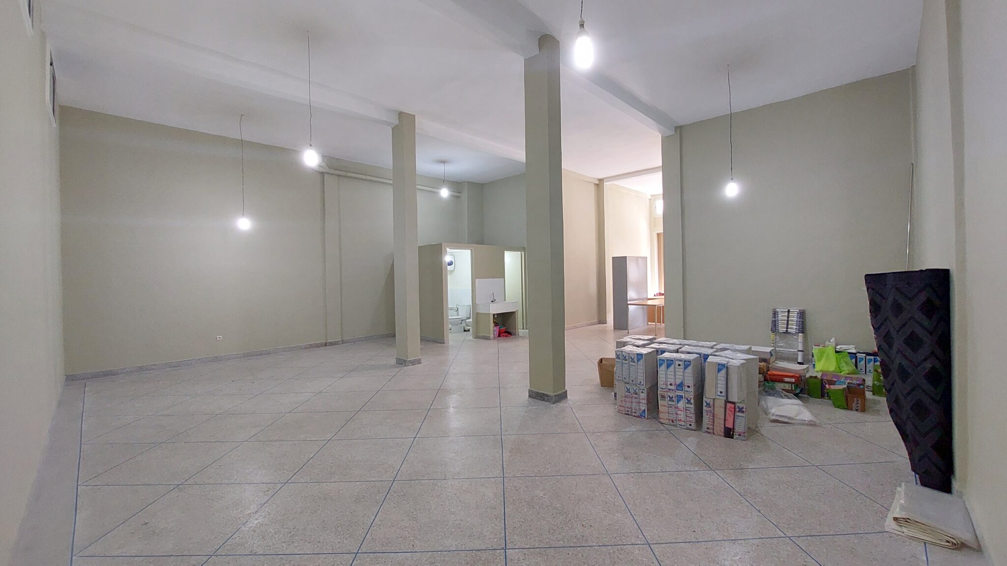 محل تجاري للبيع بحي البرنوصي بالدار البيضاء