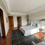 شقة فاخرة كبيرة للبيع في الدار البيضاء